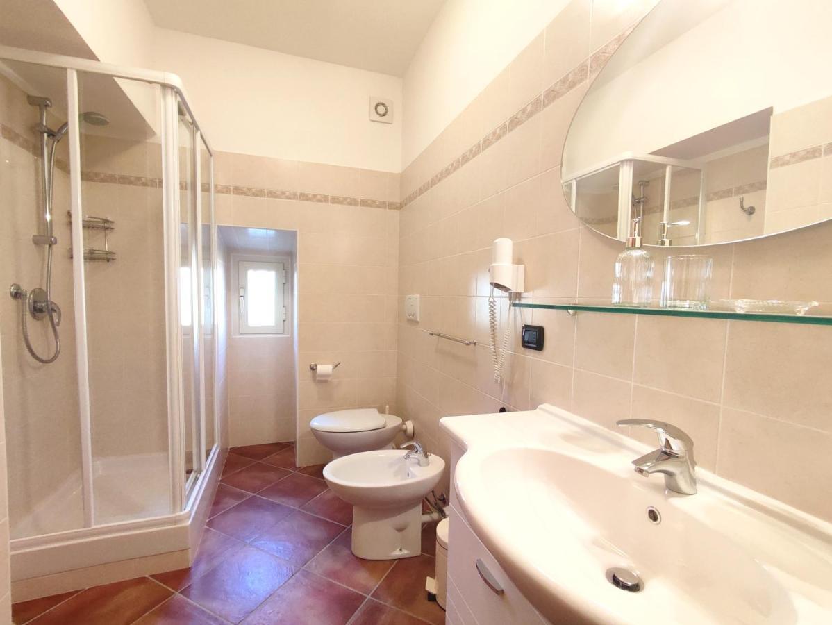 B&B Villa Regina Brunate Buitenkant foto